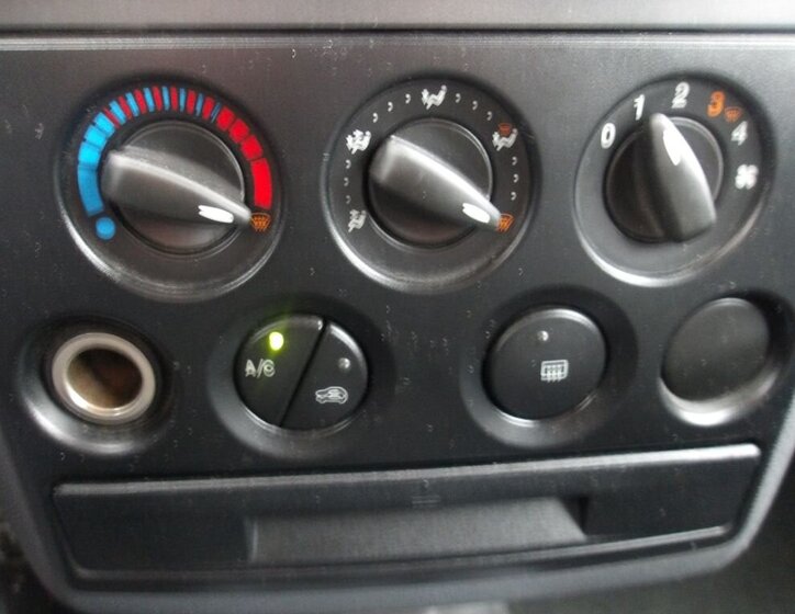 Ford Transit Connect Pick-up 1,8 l 66 kw