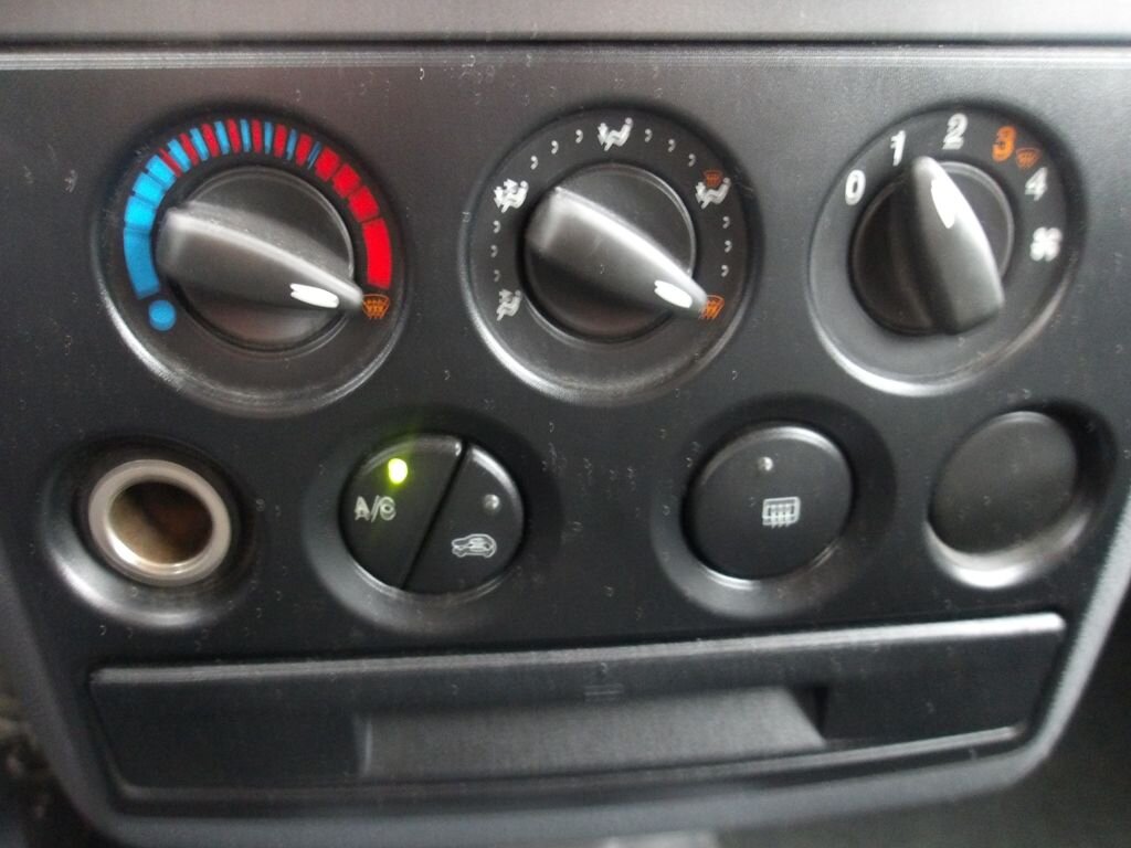 Ford Transit Connect Pick-up 1,8 l 66 kw