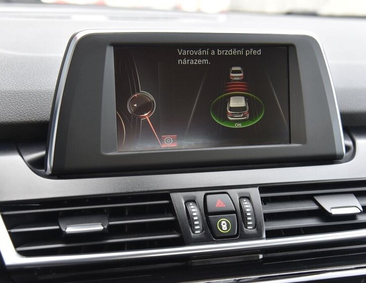 BMW Řada 2 MPV 1,5 l 100 kw