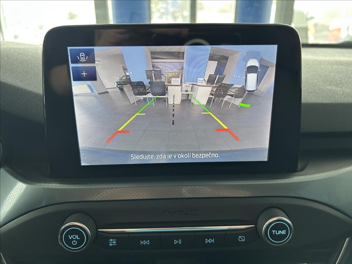 Ford Focus Hatchback 999,0 92 kw