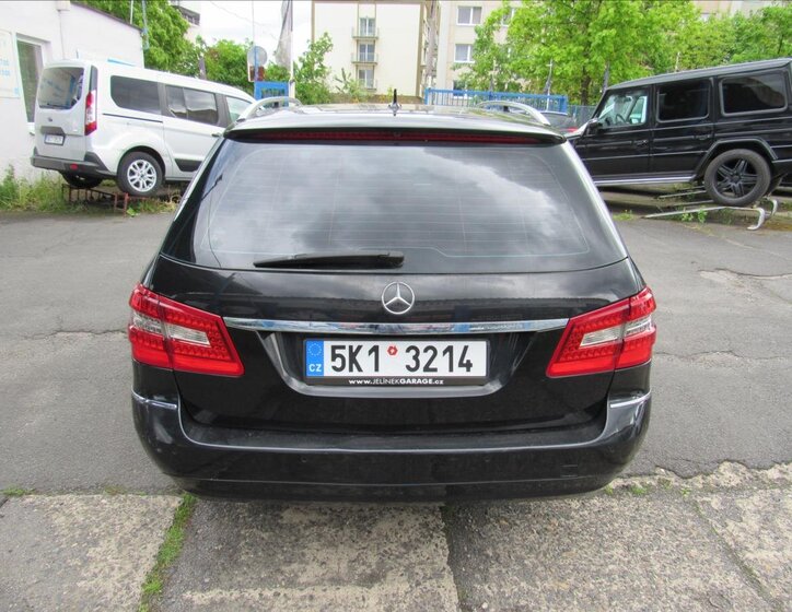 Mercedes-Benz Třídy E Kombi 2,1 l 125 kw