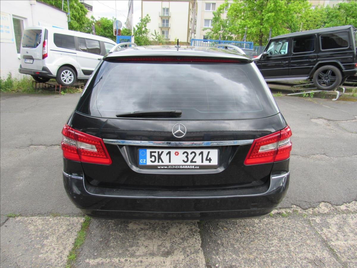 Mercedes-Benz Třídy E Kombi 2,1 l 125 kw