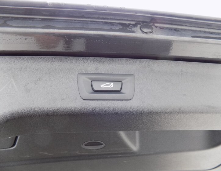 BMW Řada 5 Kombi 3,0 l 195 kw