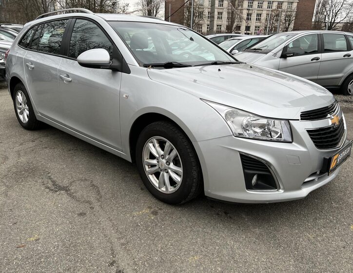 Chevrolet Cruze Kombi 1,7 l 96 kw