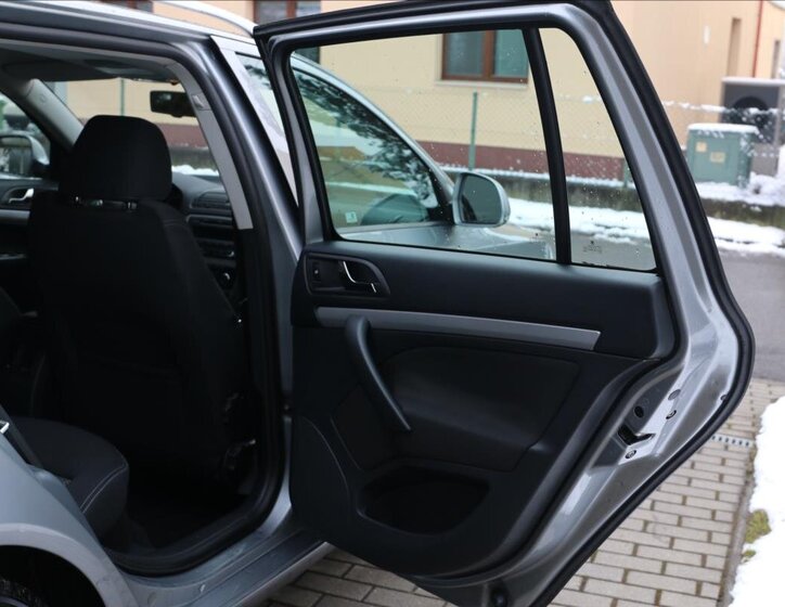 Škoda Octavia Kombi 1,6 l 77 kw