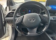 Toyota C-HR SUV / Terénní 1,8 l 72 kw