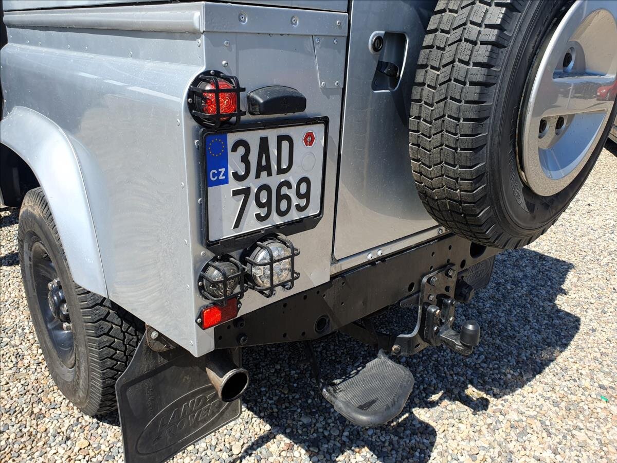 Land Rover Defender Ostatní 2,5 l 90 kw
