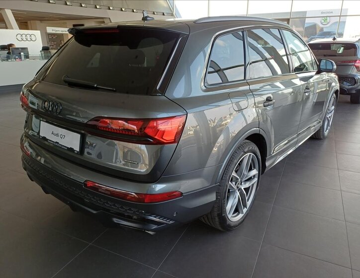 Audi Q7 SUV / Terénní 3,0 l 210 kw