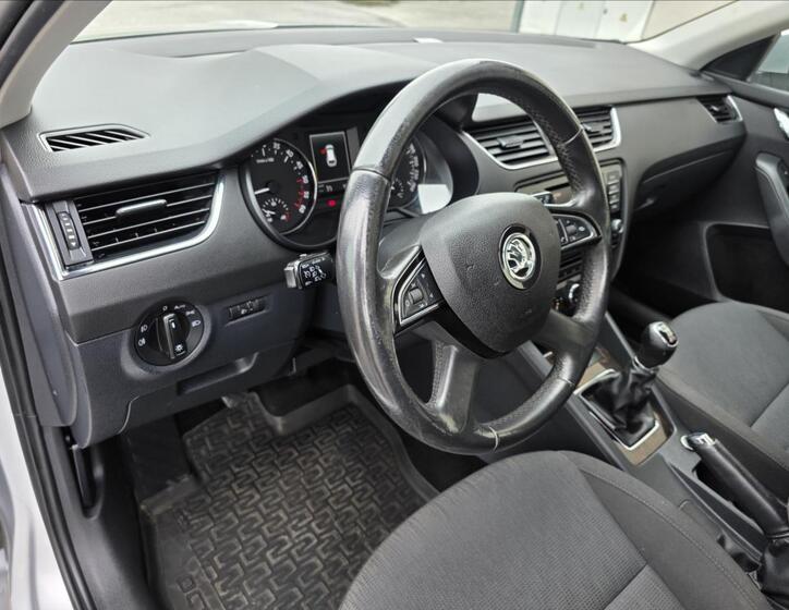 Škoda Octavia 10