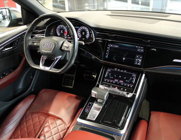 Audi SQ8 SUV / Terénní 4,0 l 320 kw