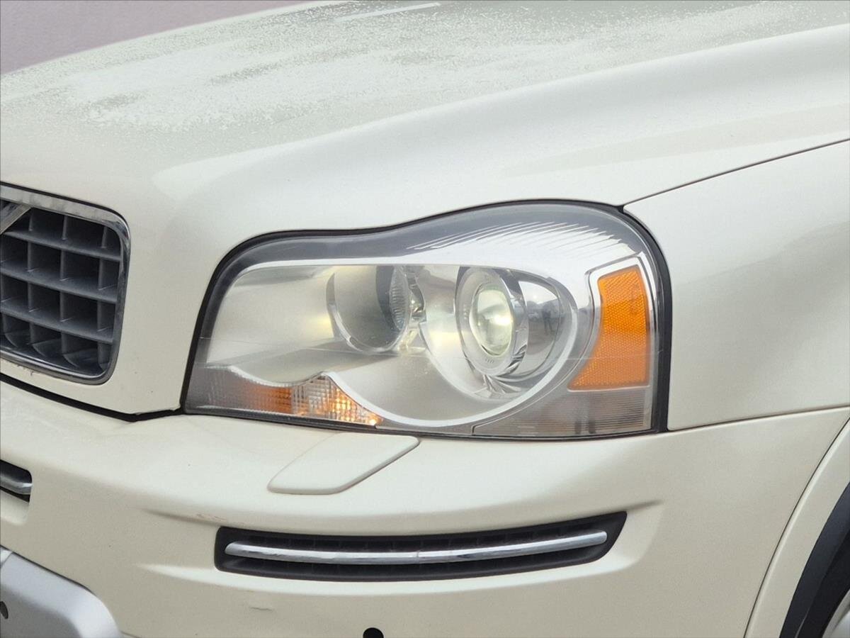 Volvo XC90 SUV 2,4 l 136 kw