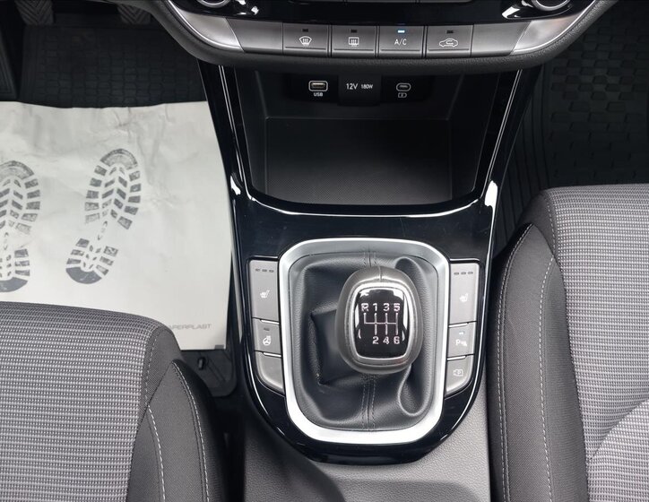 Hyundai i30 Hatchback 1,5 l 70 kw