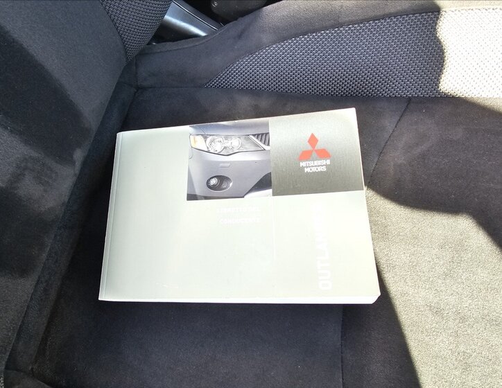 Mitsubishi Outlander SUV / Terénní 2,2 l 115 kw