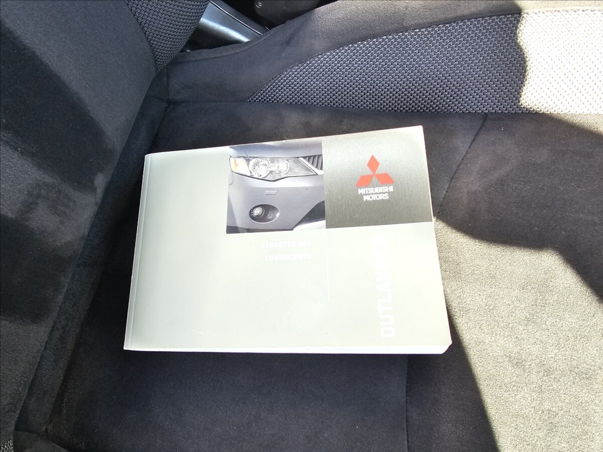 Mitsubishi Outlander SUV / Terénní 2,2 l 115 kw