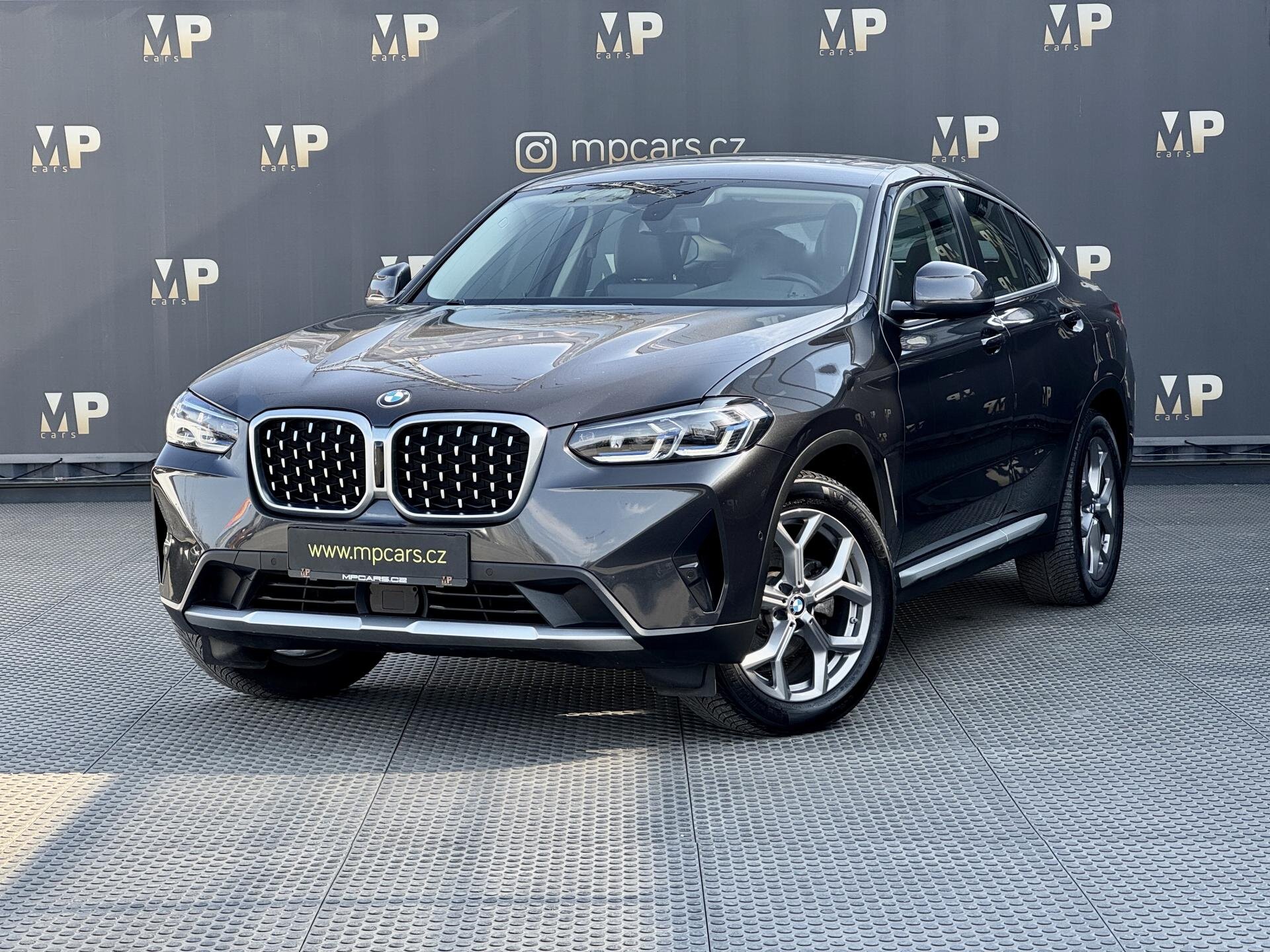 BMW X4 SUV / Terénní 2,0 l 140 kw
