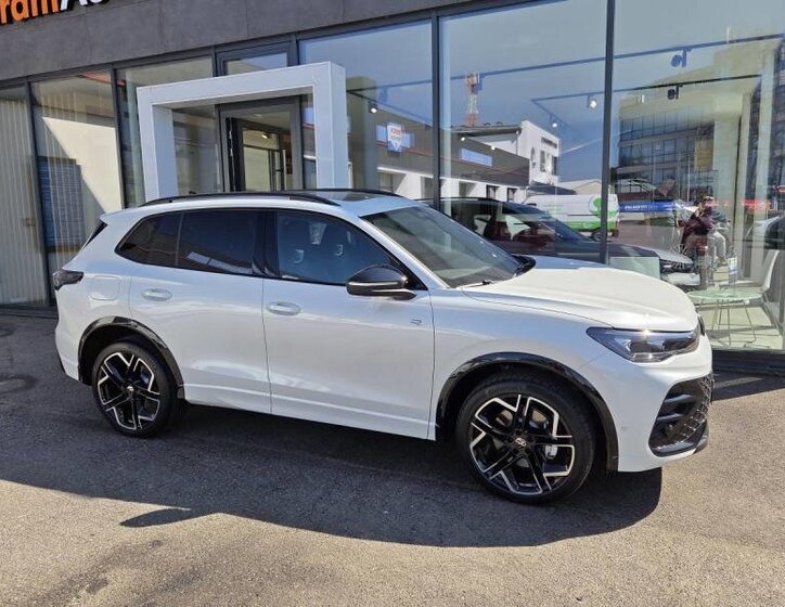 Volkswagen Tiguan SUV 2,0 l 195 kw