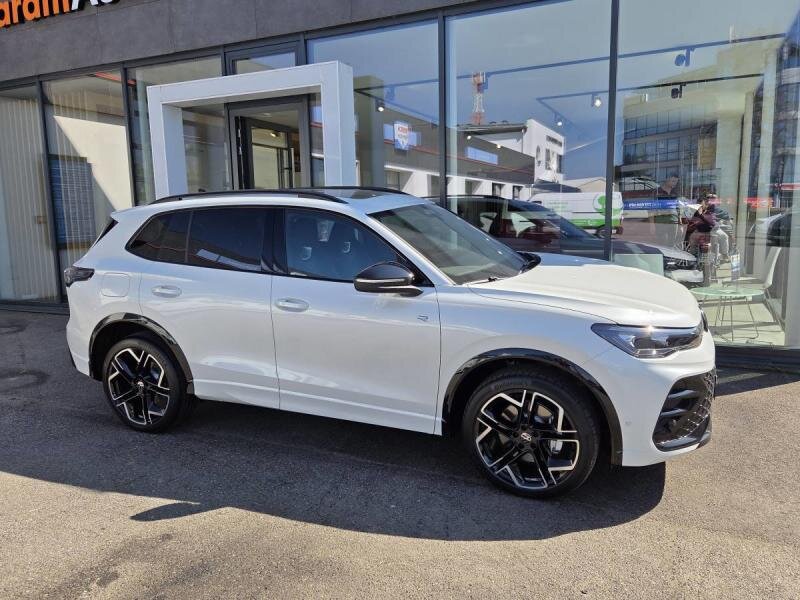 Volkswagen Tiguan SUV 2,0 l 195 kw