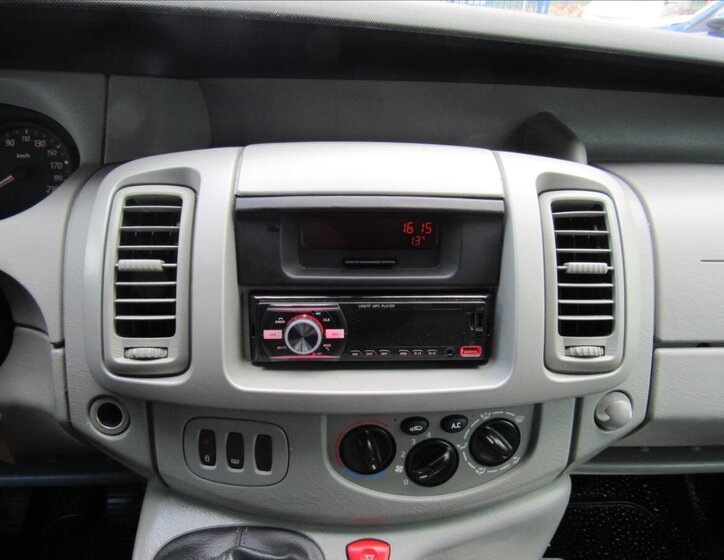 Nissan Primastar Kombi 2,0 l 84 kw