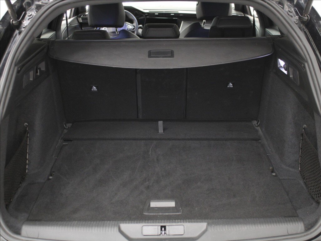 Peugeot 308 Kombi 1,2 l 96 kw