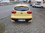 KIA Rio 6