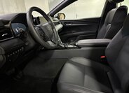 Toyota Camry Sedan / Limuzína 2,5 l 160 kw