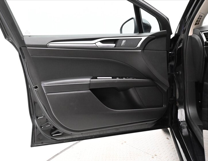 Ford Mondeo Kombi 2,0 l 140 kw