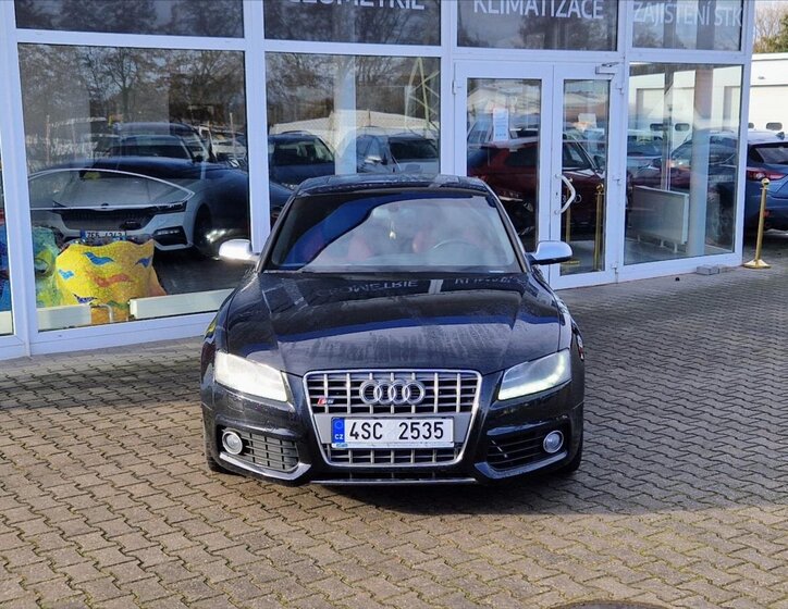 Audi S5 Sedan 3,0 l 245 kw