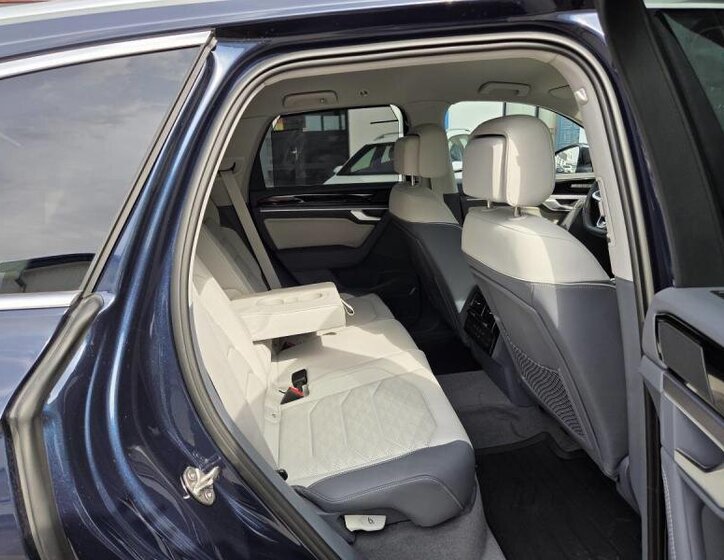 Volkswagen Touareg SUV 3,0 l 210 kw