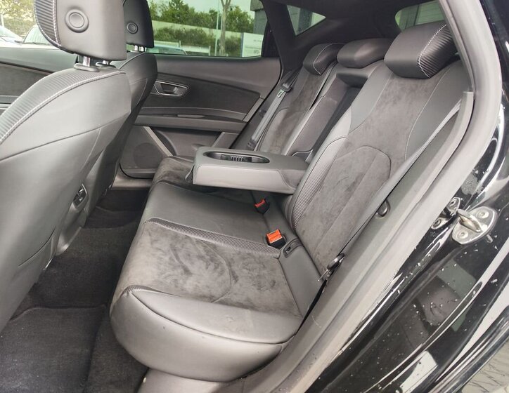 Seat Leon Hatchback 2,0 l 221 kw