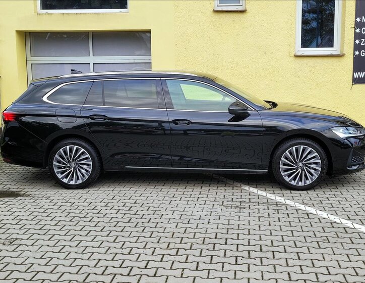 Škoda Superb Kombi 1,5 l 110 kw