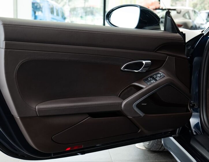 Porsche Cayman Kupé 2,5 l 257 kw