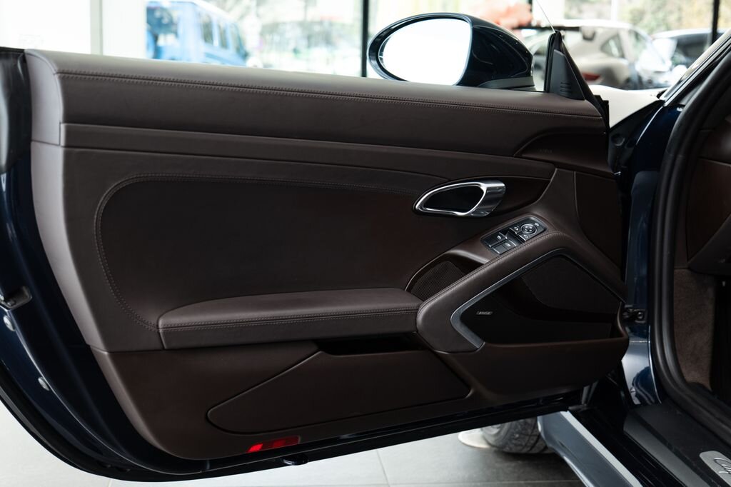 Porsche Cayman Kupé 2,5 l 257 kw