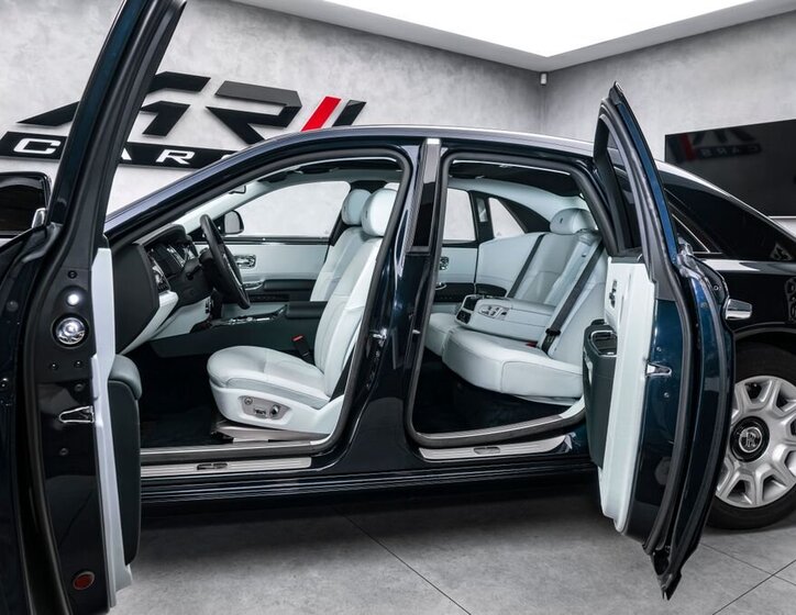 Rolls-Royce Ghost 16