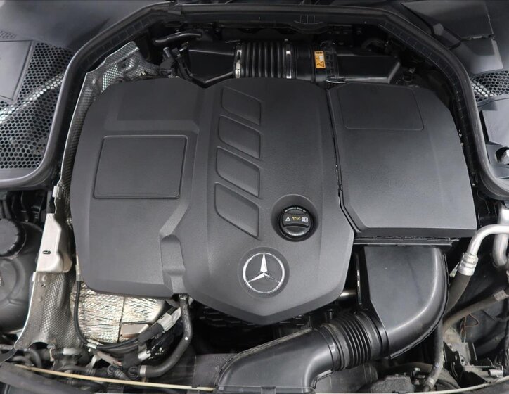 Mercedes-Benz Třídy C 9