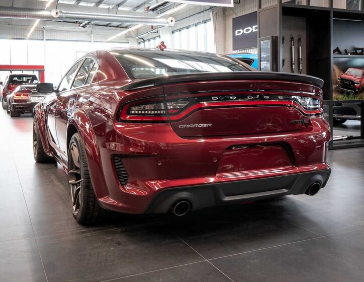 Dodge Charger Sedan / Limuzína 6,2 l 527 kw