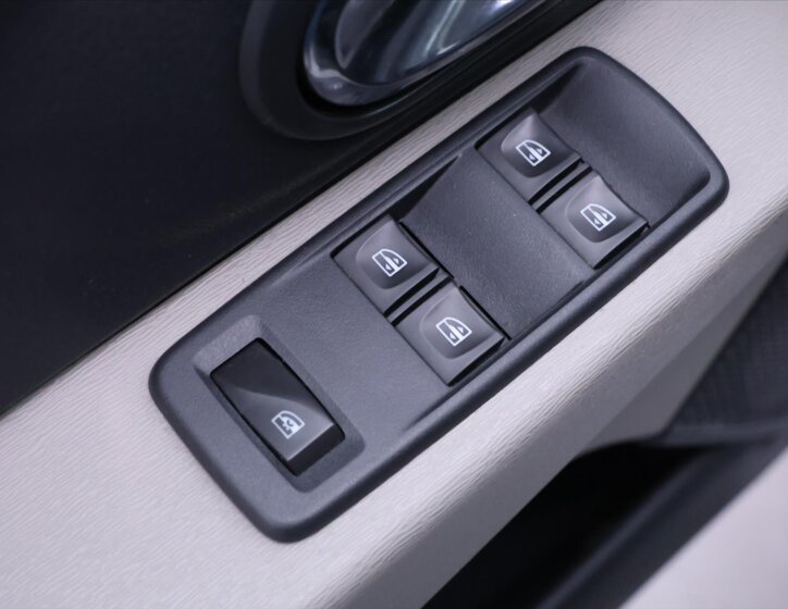 Dacia Lodgy MPV 1,2 l 85 kw