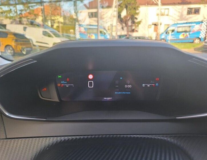 Peugeot 208 Hatchback 1,2 l 74 kw