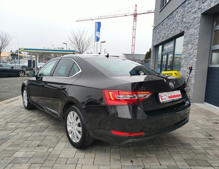 Škoda Superb 2