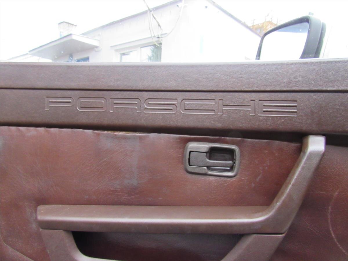 Porsche 924 Kupé 2,0 l 92 kw