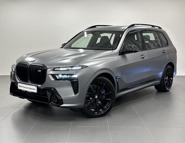 BMW X7 1