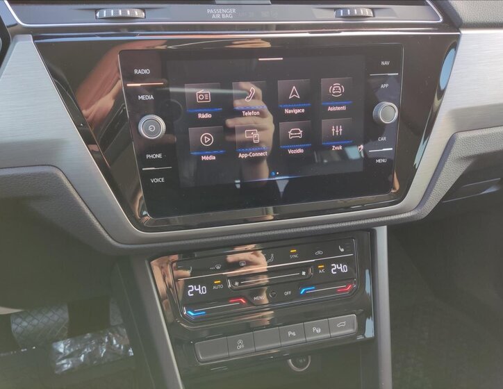 Volkswagen Touran MPV 1,5 l 110 kw