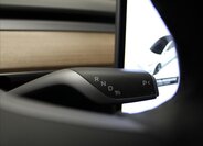 Tesla Model 3 Sedan / Limuzína 0,0 225 kw