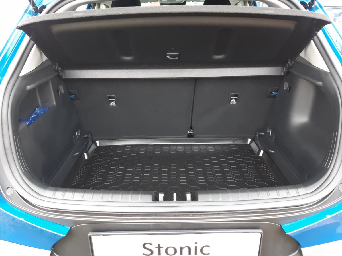 KIA Stonic SUV 998,0 74 kw