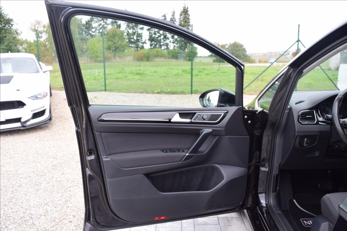 Volkswagen Golf Sportsvan