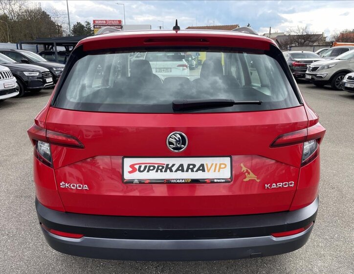 Škoda Karoq SUV 999,0 85 kw