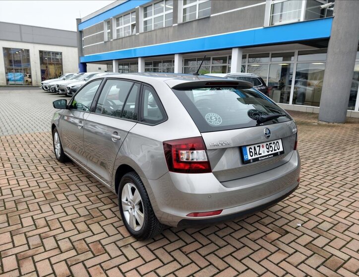 Škoda Rapid Hatchback 999,0 81 kw