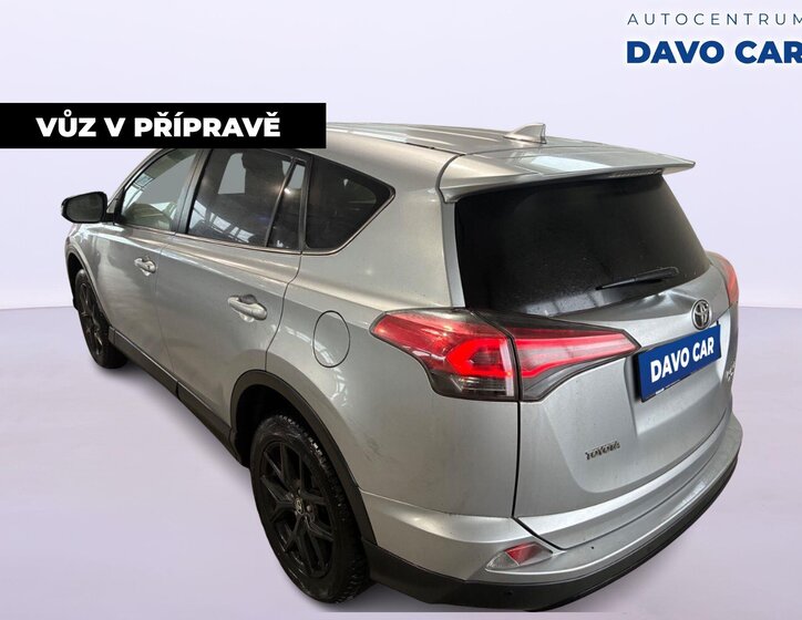 Toyota RAV4 SUV 2,0 l 112 kw