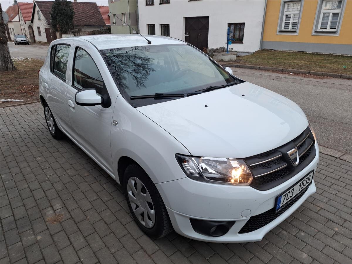 Dacia Sandero Hatchback 1,1 l 54 kw