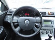 Volkswagen Passat Sedan 2,0 l 103 kw