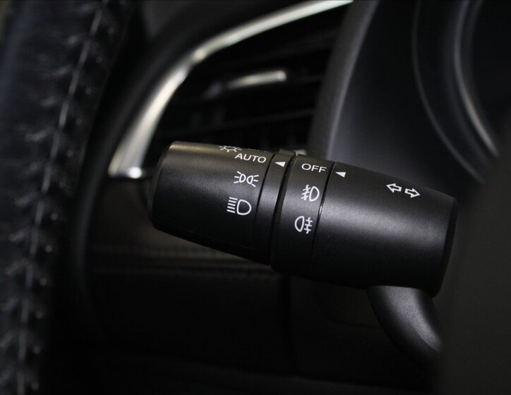 Mazda 6 Sedan / Limuzína 2,2 l 129 kw